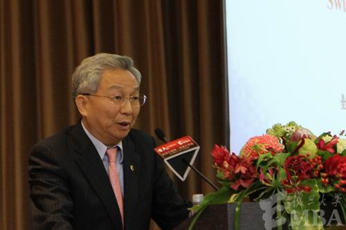 汉鼎集团董事长_雄鼎集团董事长照片